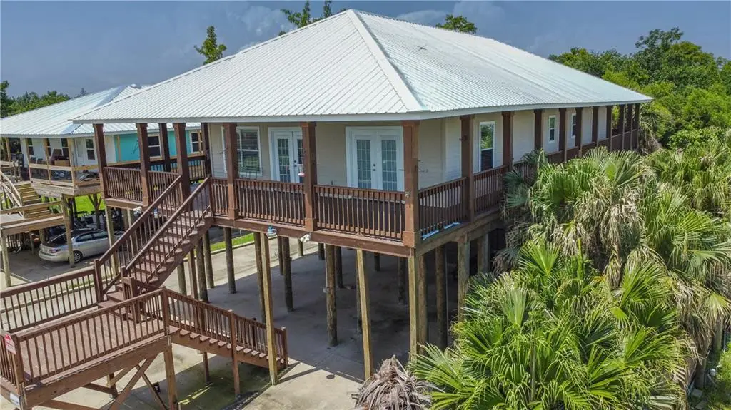 121 Pontchartrain Road, Laplace, LA 70068 - Image #1