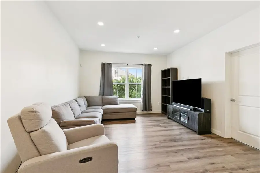 2100 Saint Thomas Street #202, New Orleans, LA 70130 - #3