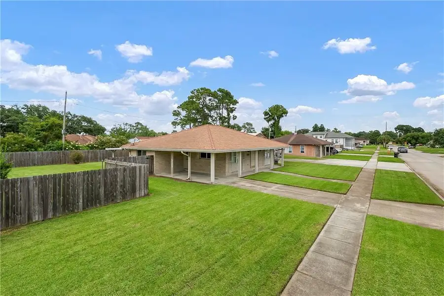 8829 Livingston Avenue, Chalmette, LA 70043 - #2