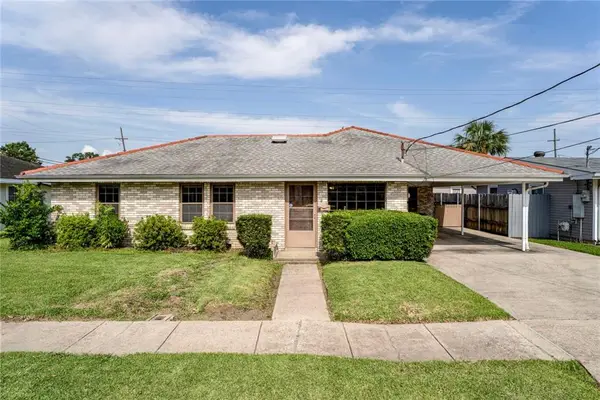 15 Tulip Dr, Gretna, LA 70053