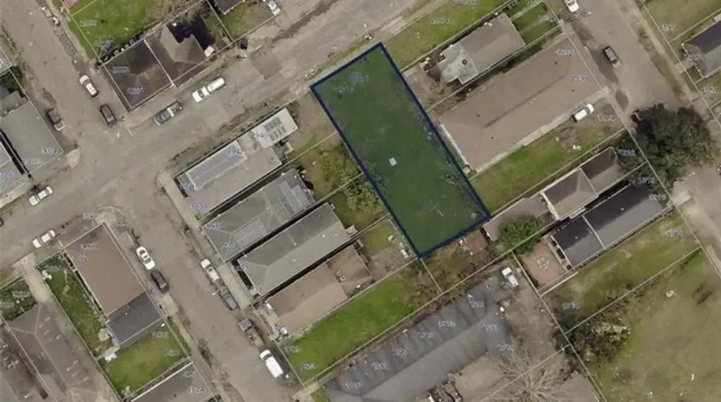 2914 Danneel Street, New Orleans, LA 70115 - Image #1