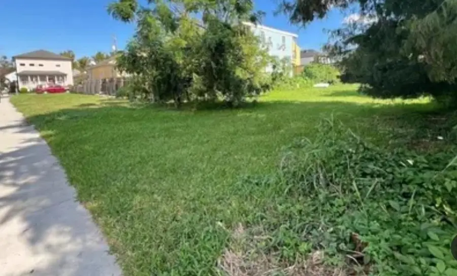 2914 Danneel Street, New Orleans, LA 70115 - Image #2