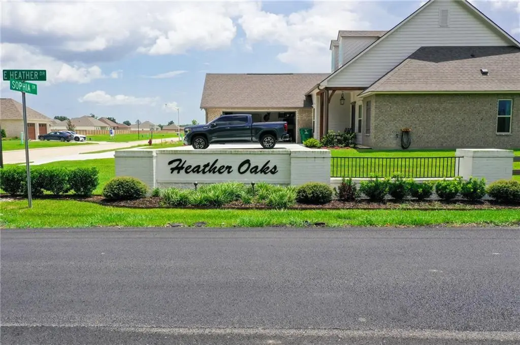 328 Sophia Drive, Luling, LA 70070 - Image #1