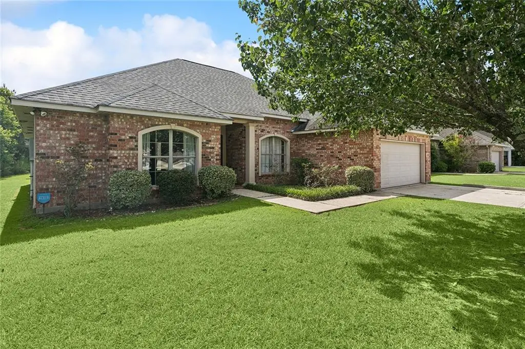 39616 Bedico Trace Boulevard, Ponchatoula, LA 70454 - Image #1