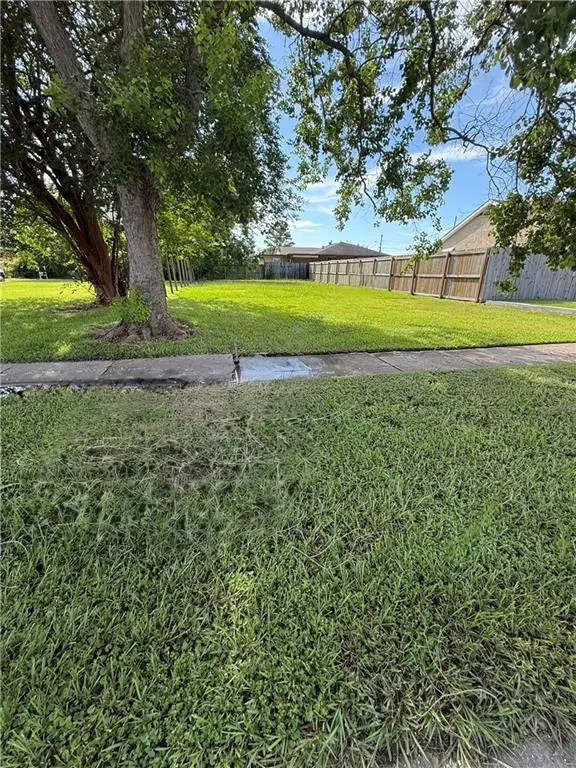 308 Chalmette Avenue, Chalmette, LA 70043 - #3