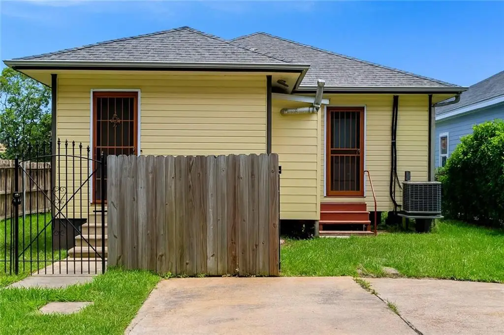 5328 Eastern Street, New Orleans, LA 70122 - Image #1
