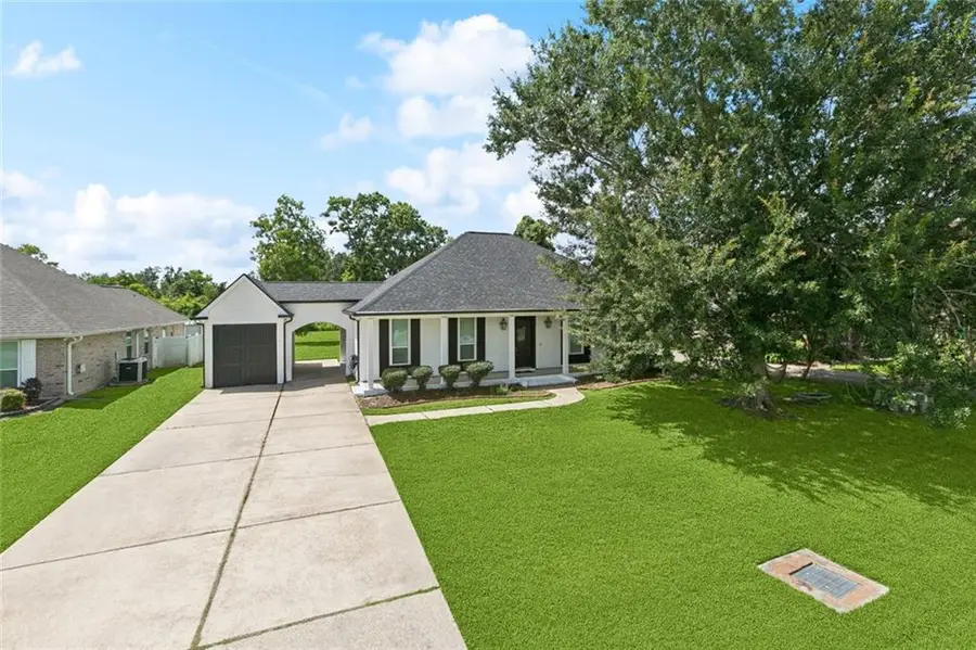 137 Fashion Boulevard, Hahnville, LA 70057 - Image #2