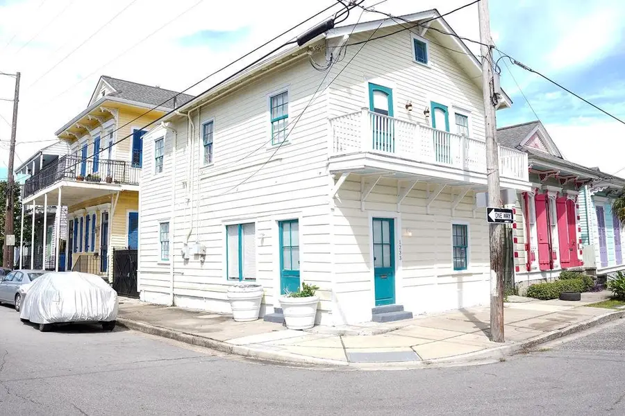 1233 Ursulines Avenue, New Orleans, LA 70116 - Image #2