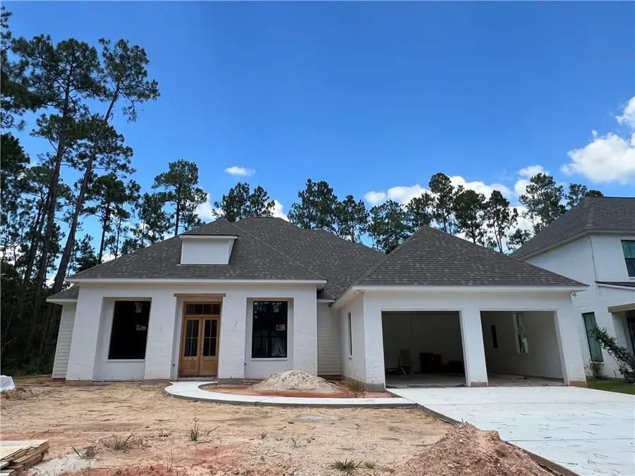 184 Chateau Papillon, Mandeville, LA 70471 - Image #2