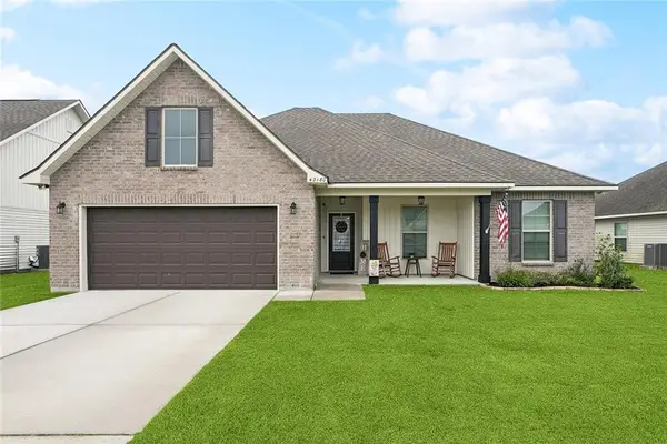 42180 Dothan Place, Ponchatoula, LA 70454