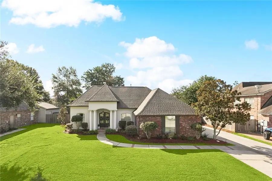 1181 Scarlet Oak Lane, Mandeville, LA 70448 - Image #2