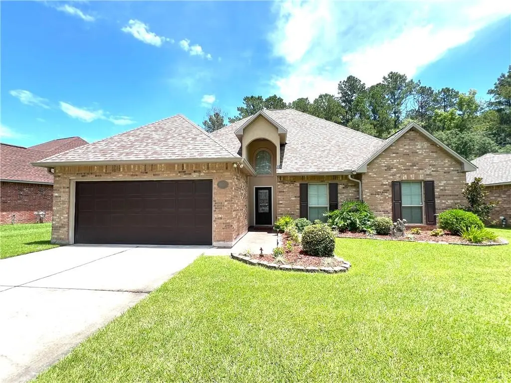 25914 Bronzewood Street, Denham Springs, LA 70726 - Image #1