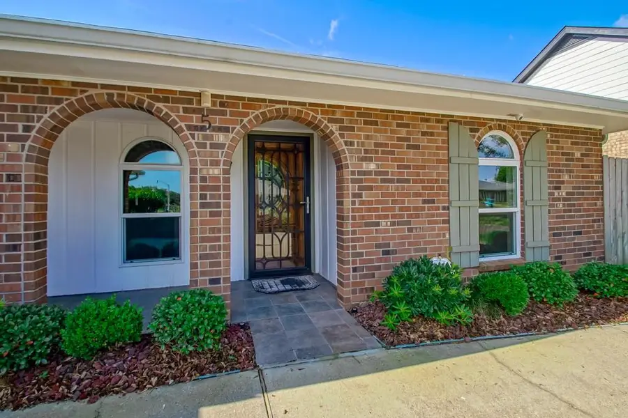 5 N Lafourche Court, Kenner, LA 70065 - Image #2