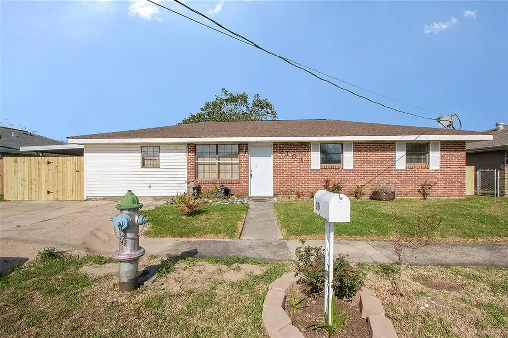 2104 Lena Drive, Chalmette, LA 70043 - Image #1