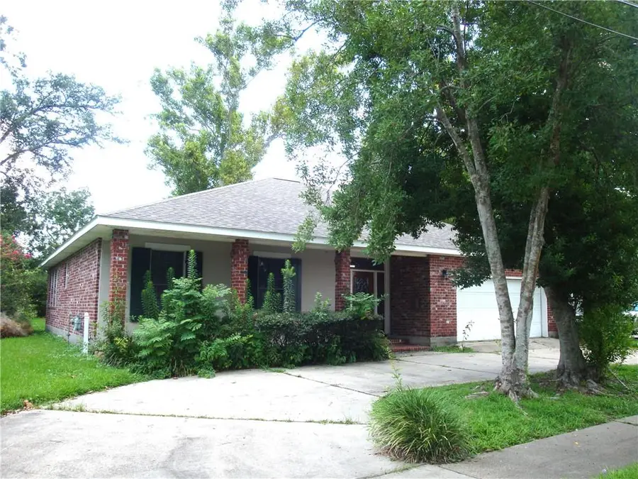 24 Berkley Avenue, Harahan, LA 70123 - Image #2