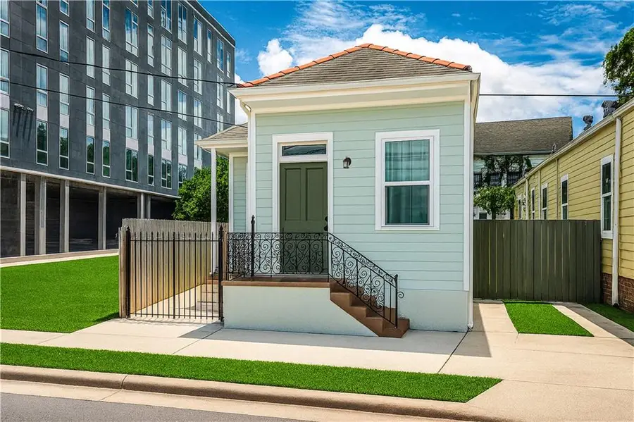 528 S Rocheblave Street, New Orleans, LA 70119 - Image #2