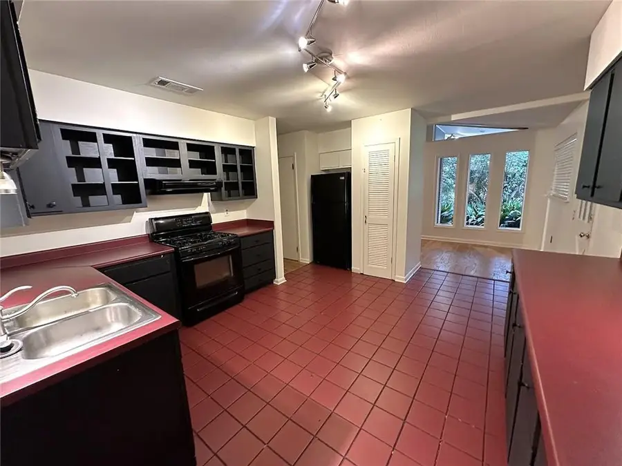 1037 Michigan Avenue, Slidell, LA 70458 - #3