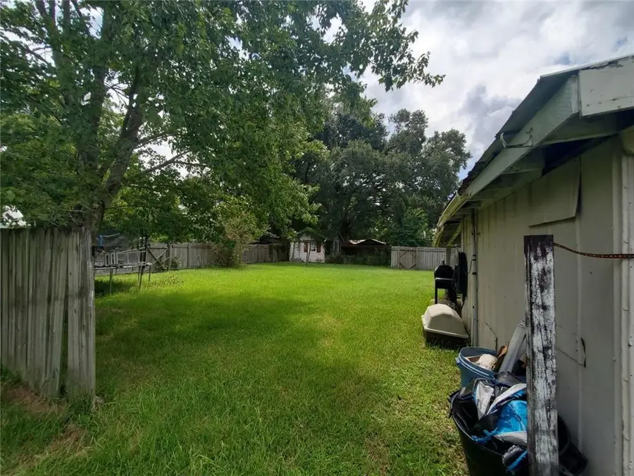 303 Ernest Street, Ville Platte, LA 70586 - #2