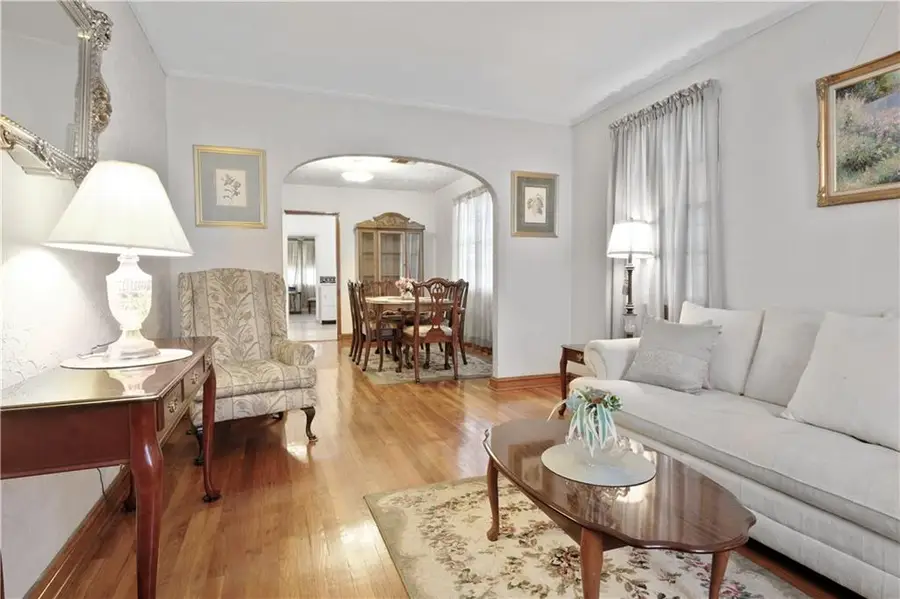 2727 Carondelet Street, New Orleans, LA 70130 - Image #2