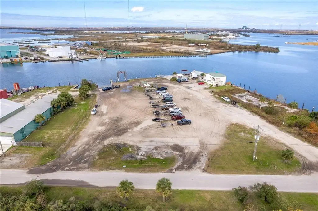 316 Marina Road, Chalmette, LA 70043 - #1
