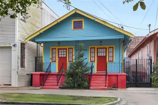 1026-28 Josephine Street, New Orleans, LA 70130