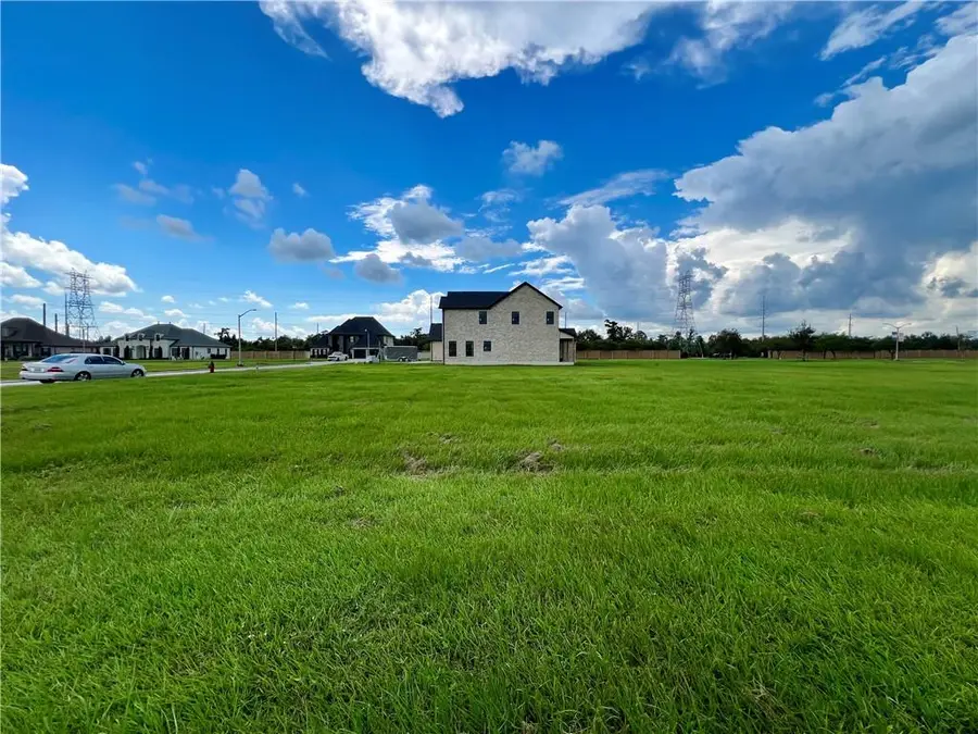 13 Heron Drive, Westwego, LA 70094 - Image #3