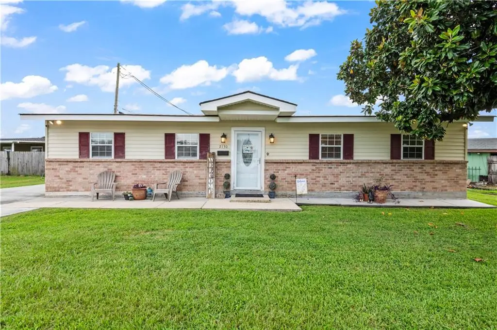 2130 N Butterfly Circle, Terrytown, LA 70056 - #1