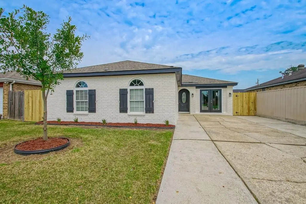 5093 Towering Oaks Avenue, Marrero, LA 70072 - Image #1