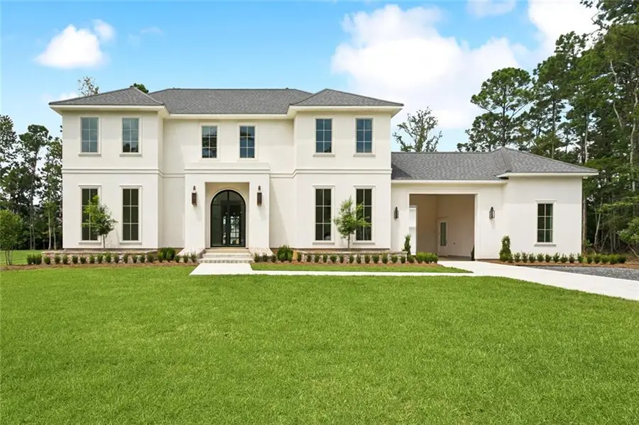 132 Linnette Court, Mandeville, LA 70471 - Image #2