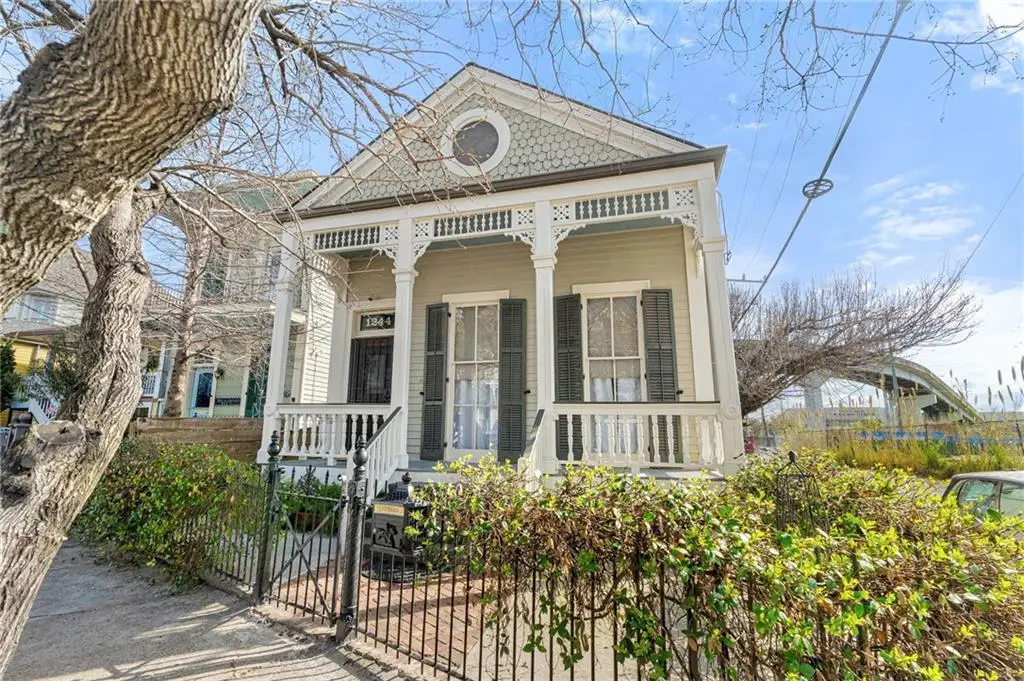 1244 Annunciation Street, New Orleans, LA 70130 - Image #1