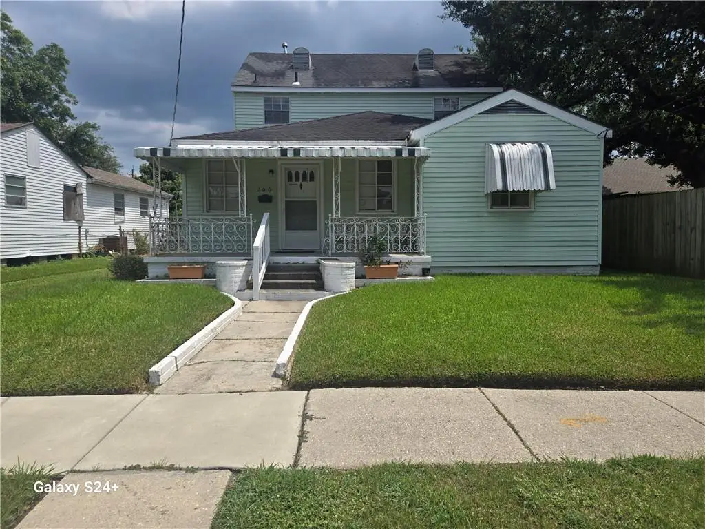 100 Hathway Place, New Orleans, LA 70119 - Image #1
