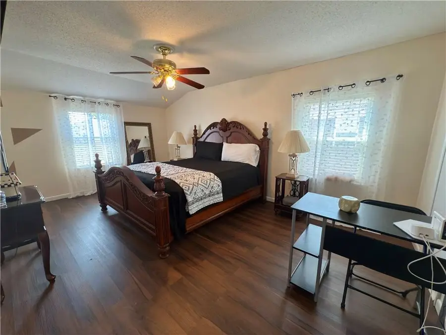 316 Bienville Drive, Gretna, LA 70056 - Image #3