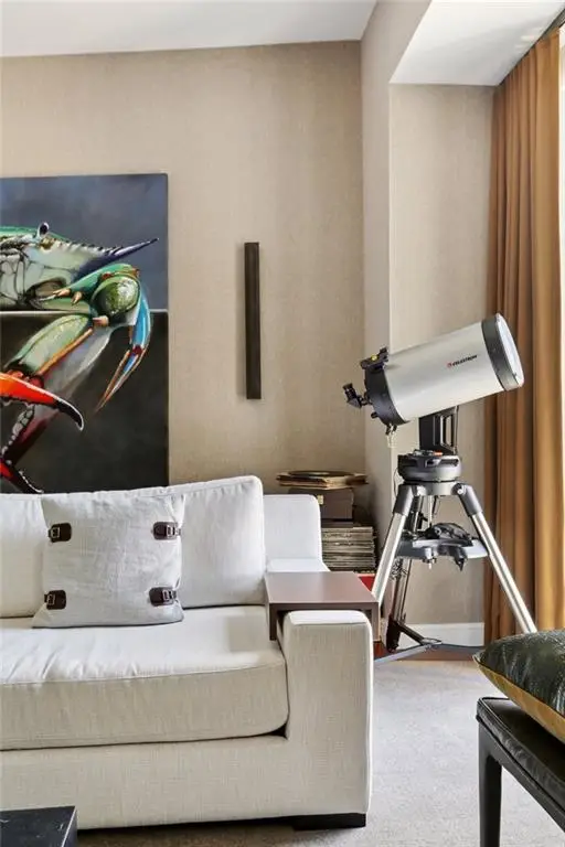 2 Canal Street #2402, New Orleans, LA 70130 - #3