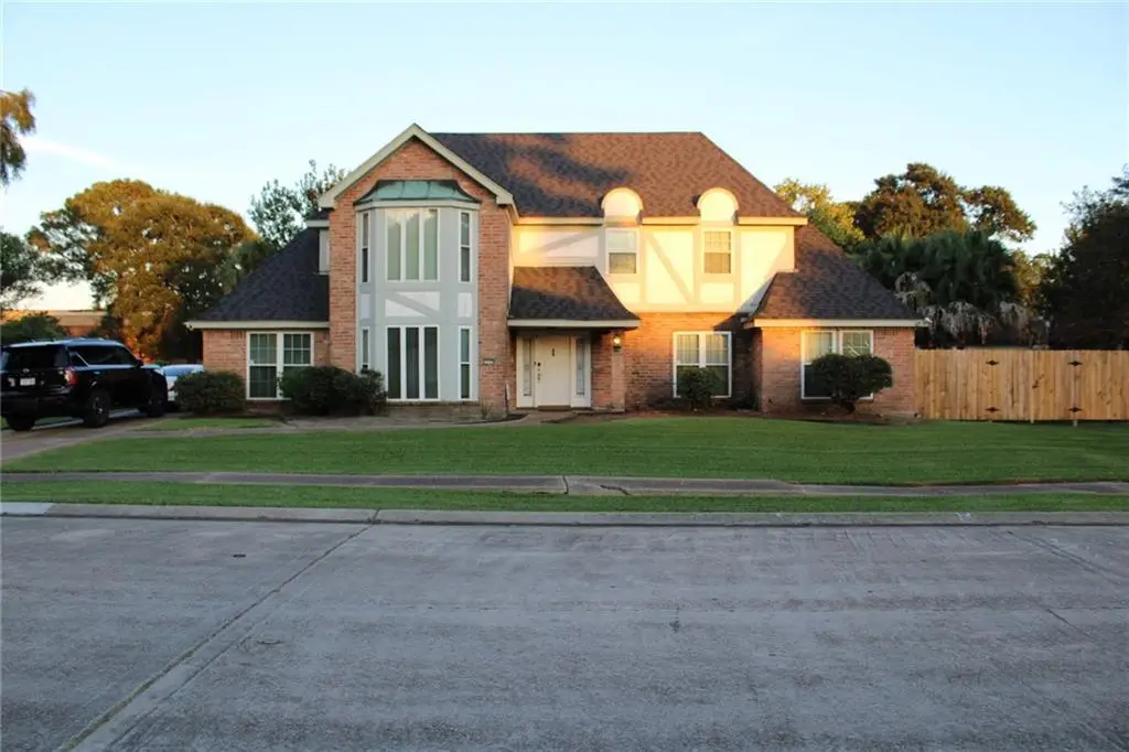 3509 Red Oak Court, New Orleans, LA 70131 - Image #1