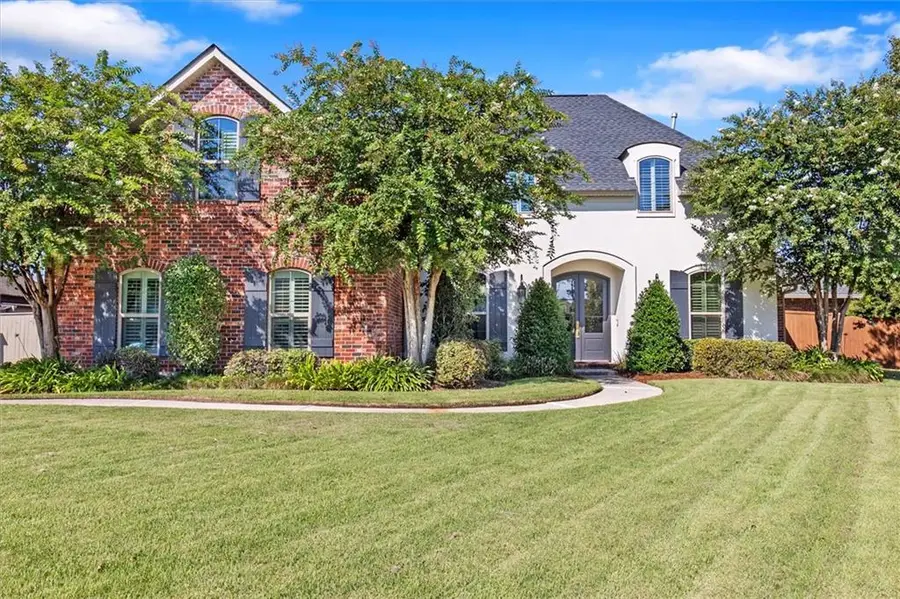 356 Sandalwood Drive, Mandeville, LA 70448 - Image #2