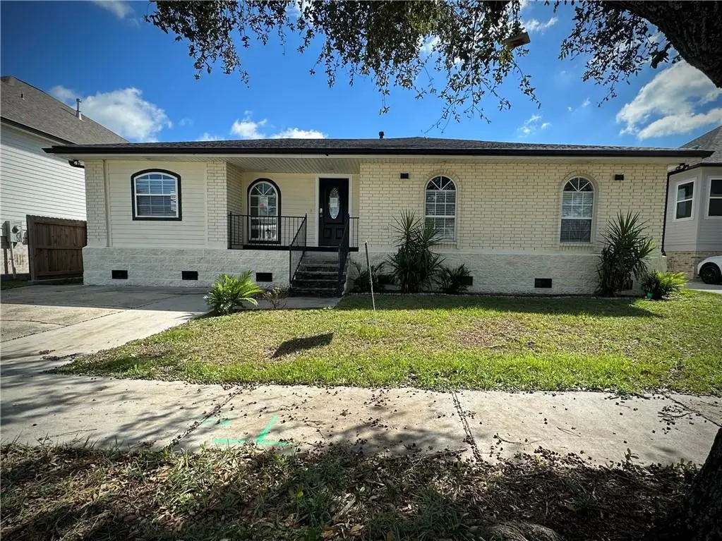 3917 Norwood Drive, Chalmette, LA 70043 - Image #1