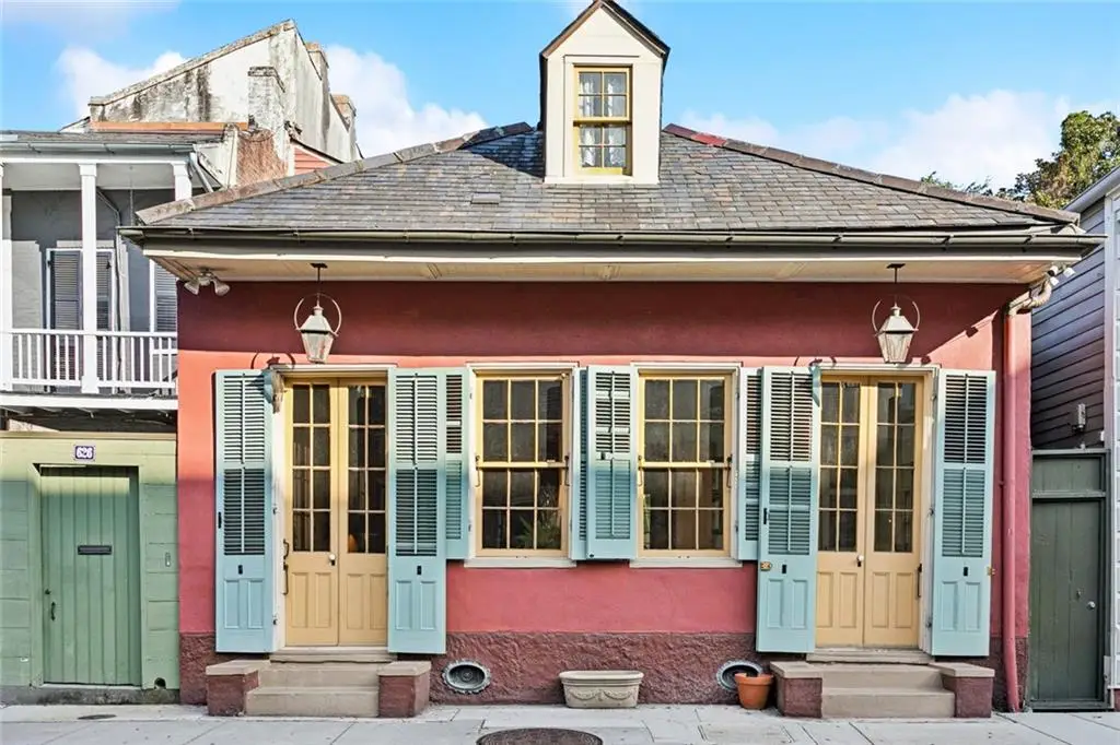 626 Burgundy Street, New Orleans, LA 70112 - Image #1
