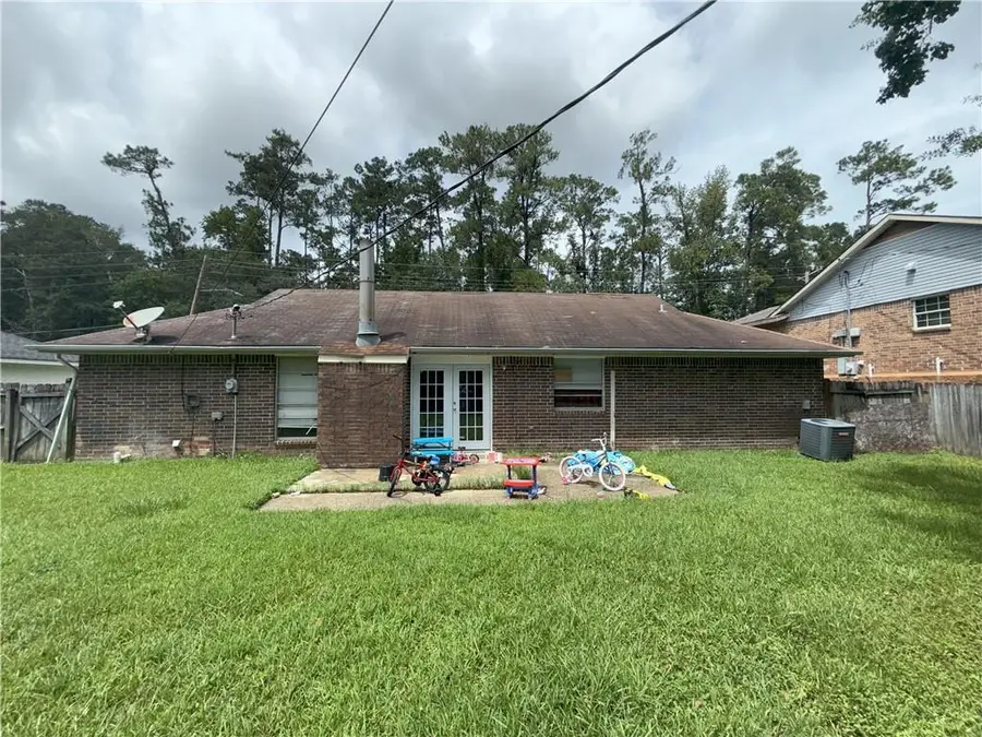 1735 W Hall Avenue, Slidell, LA 70460 - #3