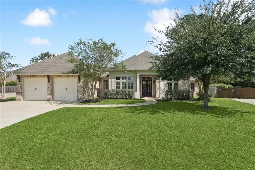 209 Chateau De Brie, Mandeville, LA 70471 - Image #1