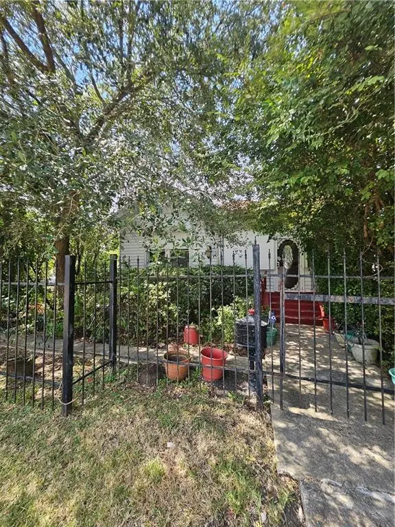 2300 Upperline Street, New Orleans, LA 70115 - Image #1