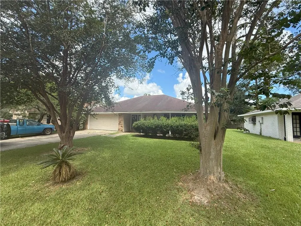 208 Lake Village Boulevard, Slidell, LA 70461 - Image #1