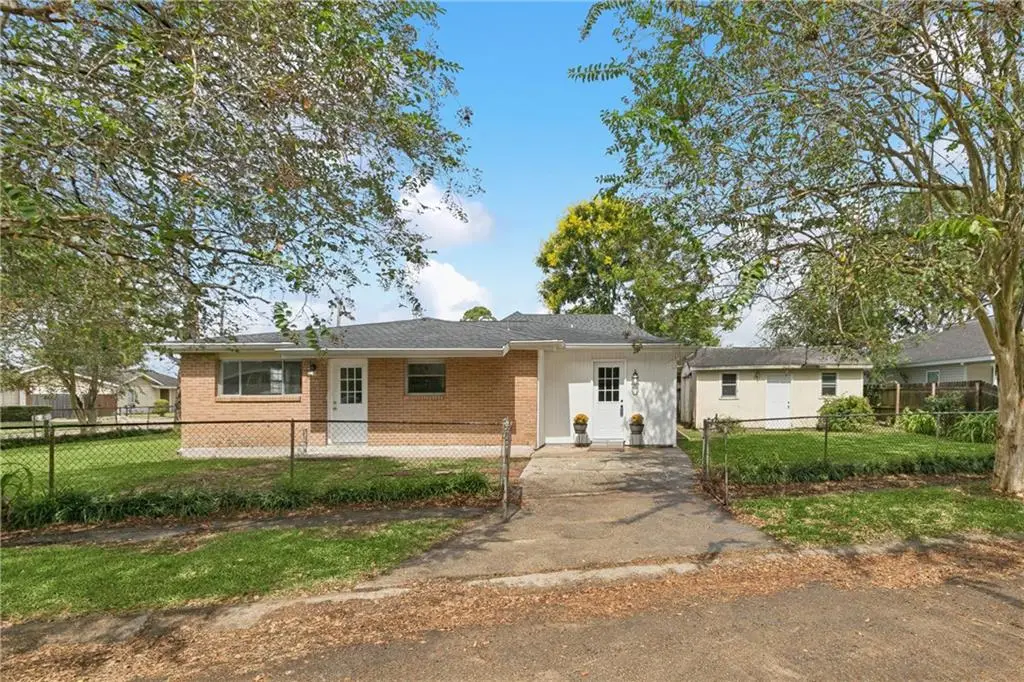 11 Halle Place, Waggaman, LA 70094 - Image #1