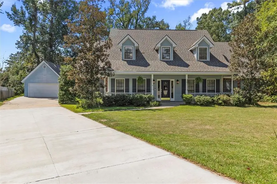 590 Laura Drive South Drive, Mandeville, LA 70448 - Image #2