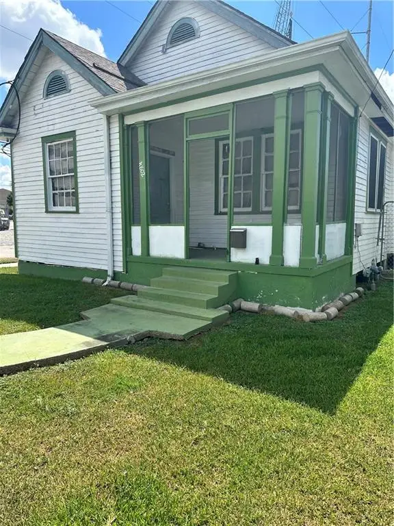 4802 Dixon Street, New Orleans, LA 70125 - Image #1