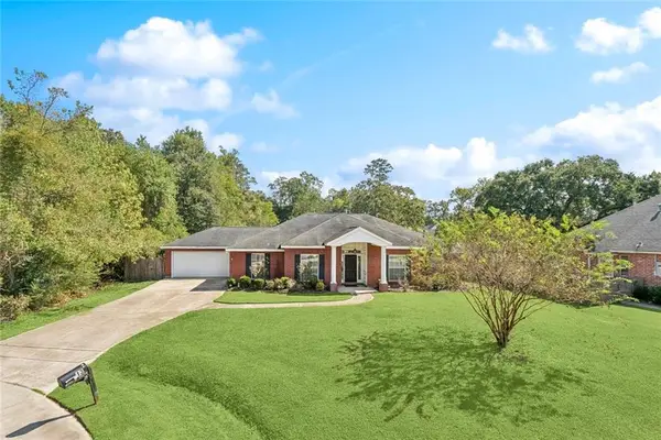 13 Minter Drive, Mandeville, LA 70471