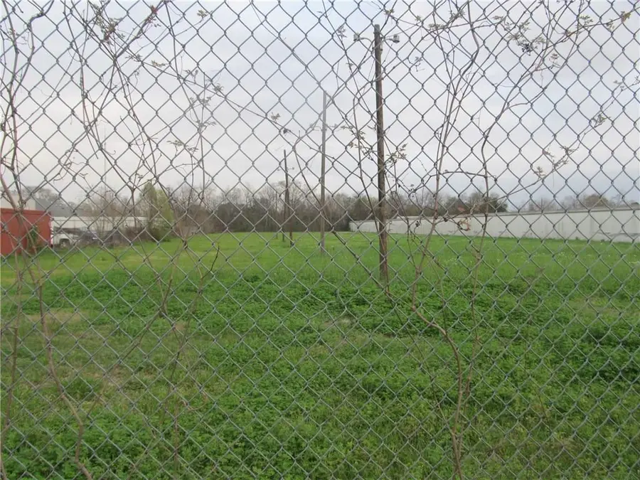 525 Whitney Avenue, Gretna, LA 70056 - Image #2