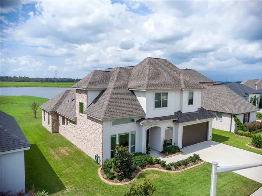 109 Moonlight Cove Lane, Luling, LA 70070 - Image #2