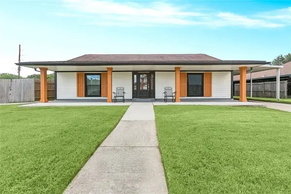 2556 W Friendship Drive, Harvey, LA 70058