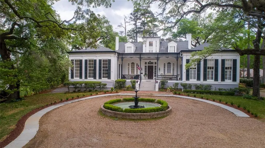 307 Oak Street, Natchez, MS 39120 - #1