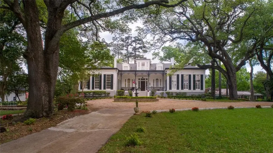 307 Oak Street, Natchez, MS 39120 - #2